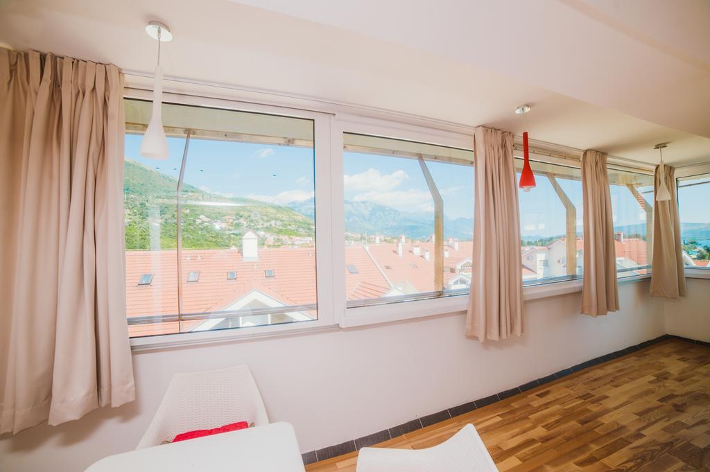 Apartment Dv Magnolia Tivat Ruang foto