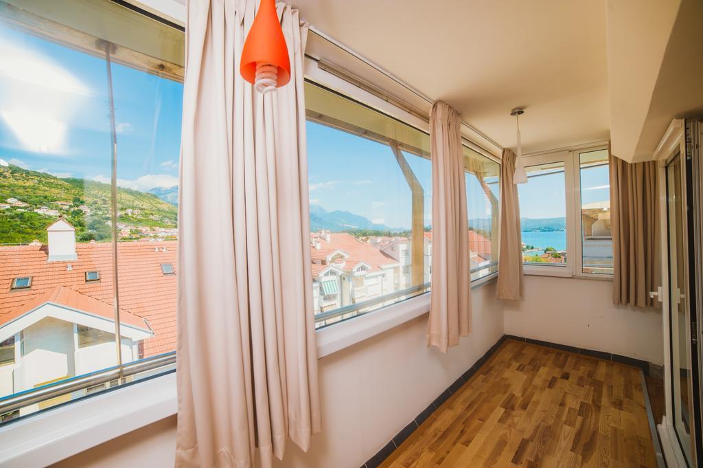 Apartment Dv Magnolia Tivat Ruang foto